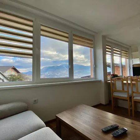 Old Town Apartment *